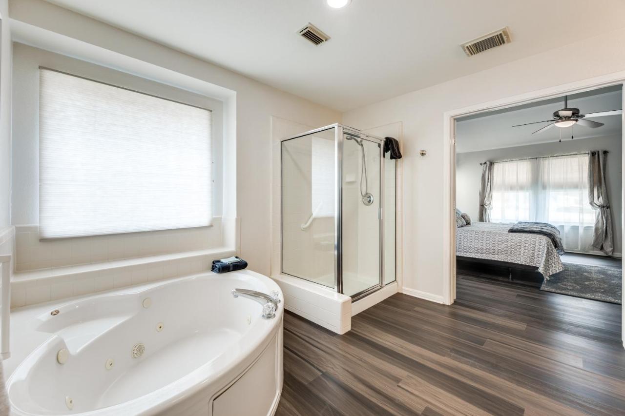 Spacious 5 Bdrm Home Mins To Wineries With Private Pool And Hot Tub! 존슨 시티 외부 사진