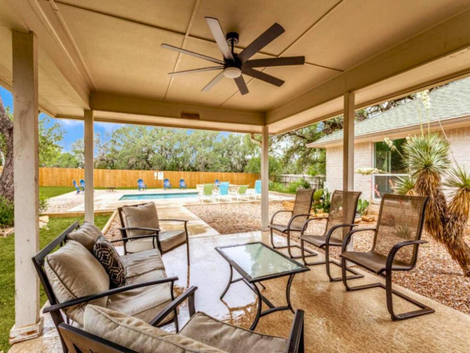 Spacious 5 Bdrm Home Mins To Wineries With Private Pool And Hot Tub! 존슨 시티 외부 사진